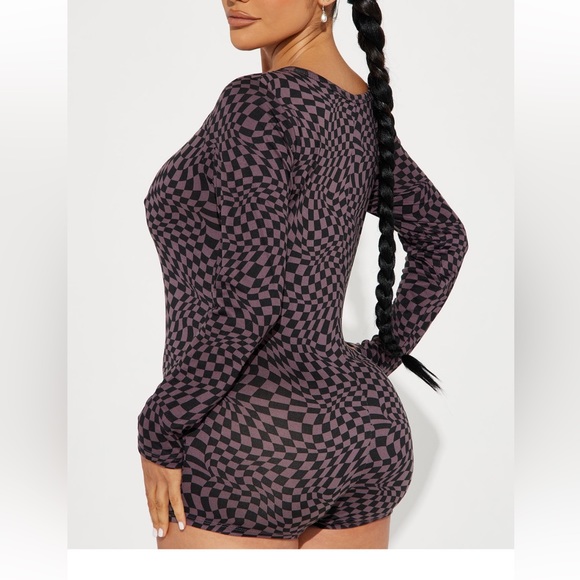 FASHION NOVA checkered pj romper onesie - Picture 2 of 5